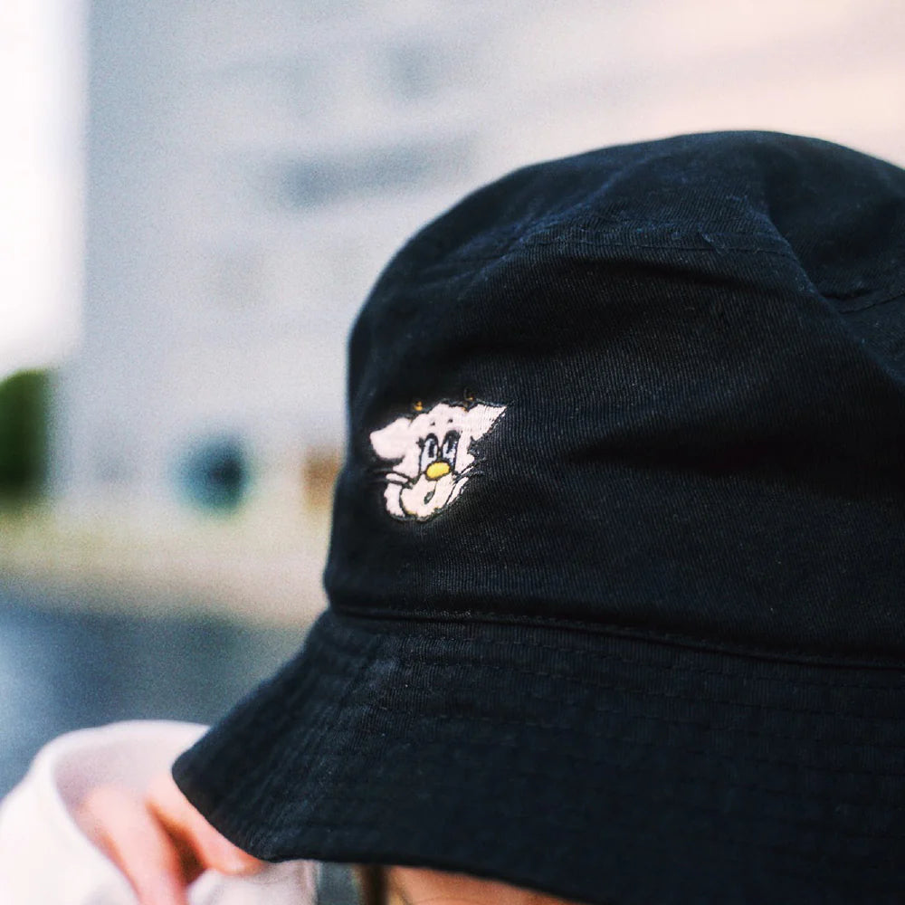長瀬有花 × utility / MofuMofu Bucket Hat
